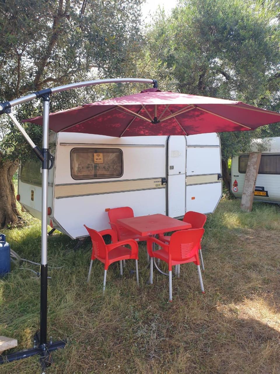 Отель Aquariumi Jale Camping Экстерьер фото